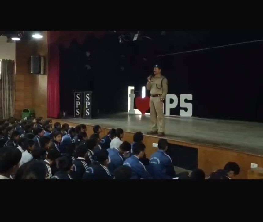 Women safety and cyber awareness campaign intensified in schools, students made aware