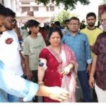 Mad dog creates panic in Bisauli, 36 people injured
