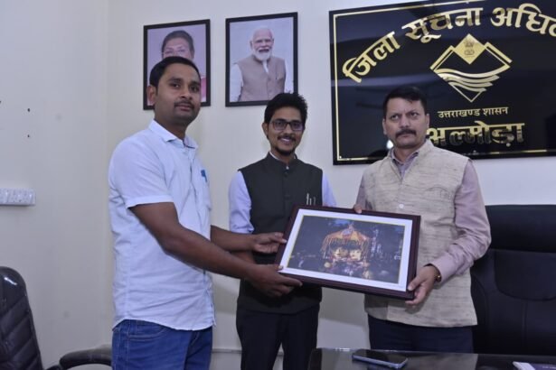 Government will take initiative to solve the problems of journalists: Dhruv Rautla
