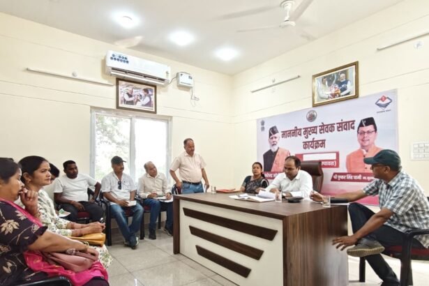 The administration is preparing hard before the rains and the campaign to prevent waterlogging in Tanakpur-Banbasa is intensified.
