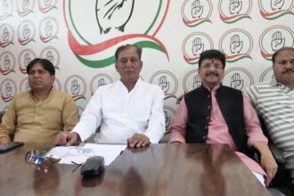 Dwarahat MLA Madan Bisht targets the government, questions the functioning of multi-purpose camps.